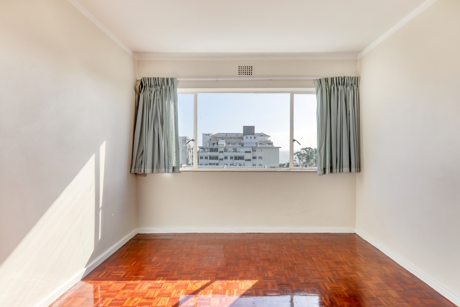 To Let 2 Bedroom Property for Rent in Sea Point Western Cape